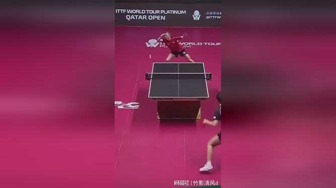 韩国乒乓球队强势中国乒乓球队，许昕完成帽子戏法