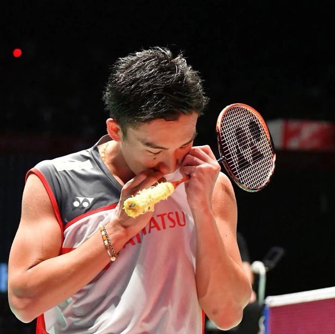 日本羽毛球队血洗韩国羽毛球队,桃田贤斗完成帽子戏法的简单介绍 日本羽毛球队血洗韩国羽毛球队,桃田贤斗完成帽子戏法的简单介绍