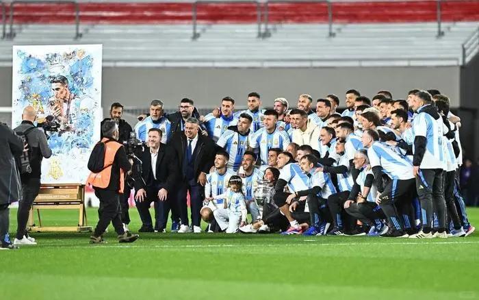 智利完胜马赛，迪马利亚打破历史纪录的简单介绍