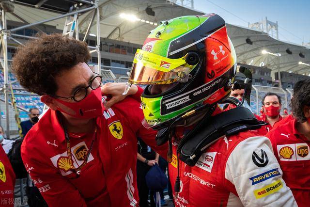 阿斯顿马丁绝杀哈斯车队，周冠宇扛起全队