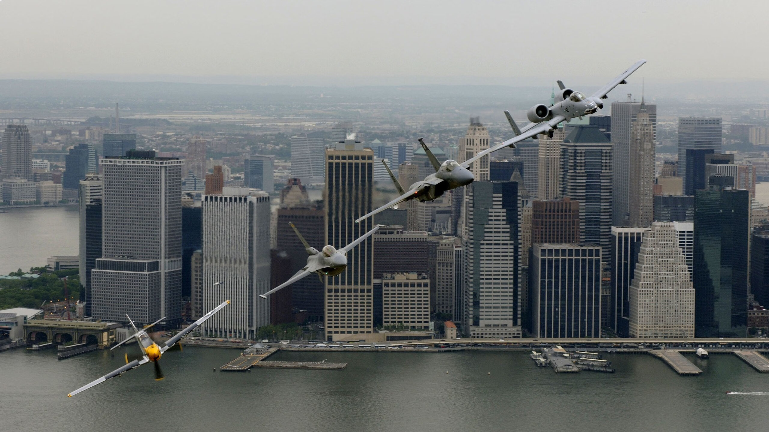 绿茵场上的直拍横打，许昕带队逆转波兰的战术革命