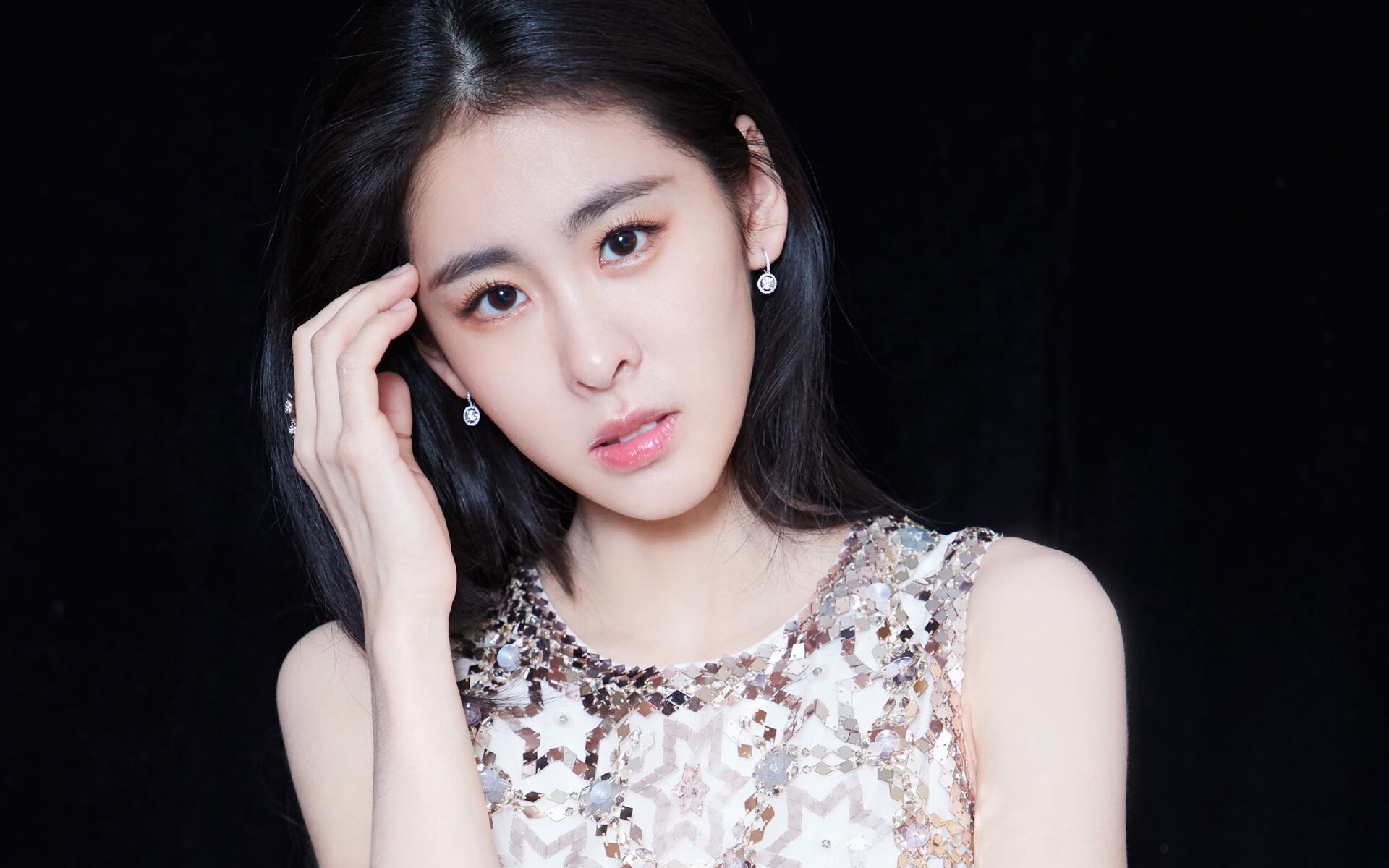 一球定乾坤！新星王皓撕碎波兰防线的暗夜