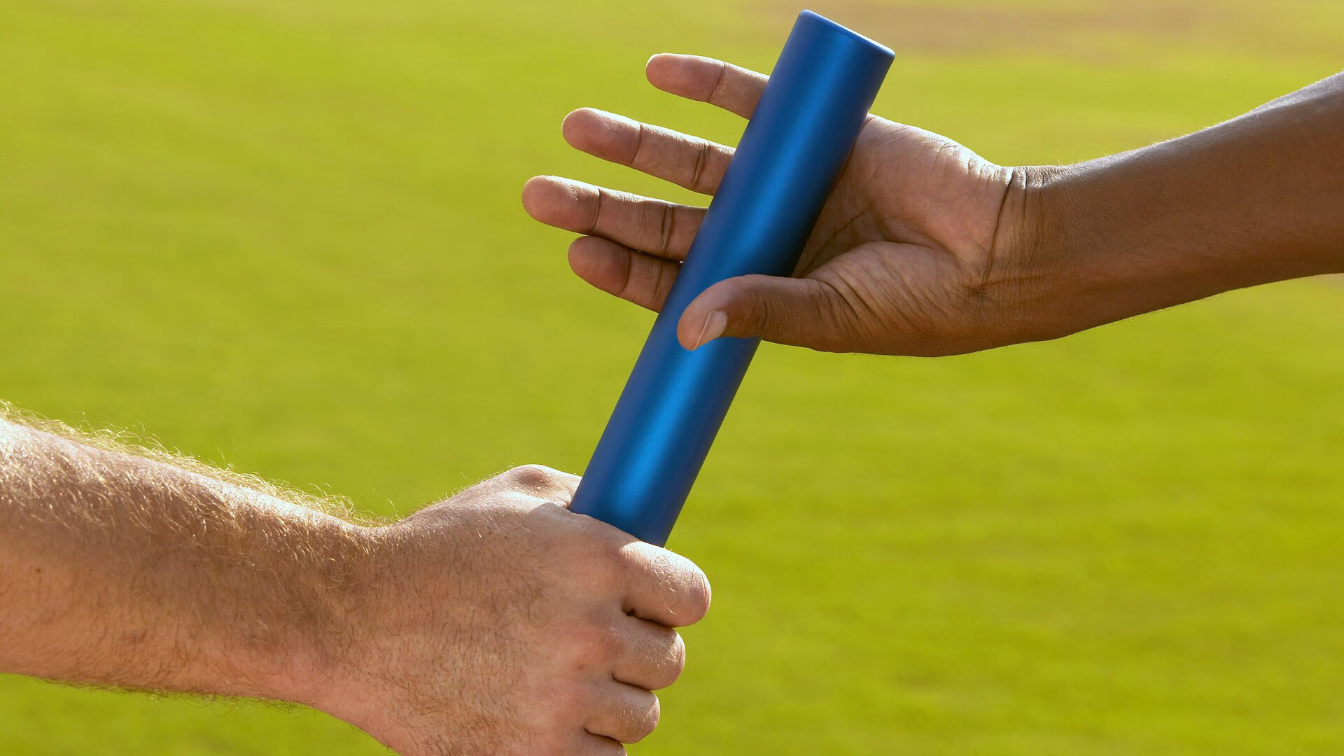 同一日，两片球场，绝杀与接管背后，人类可能性的微光