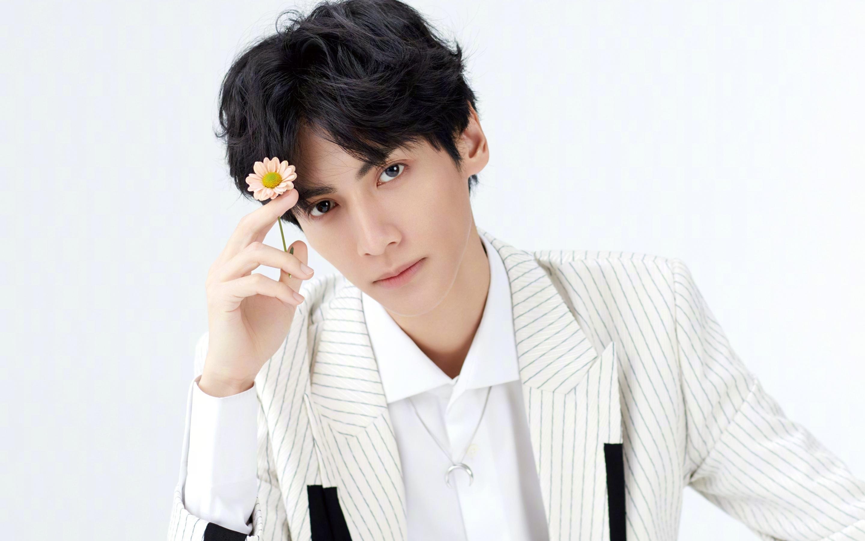 中场节拍器与战术洪流，法比尼奥存在感拉满，里昂冲垮希腊防线