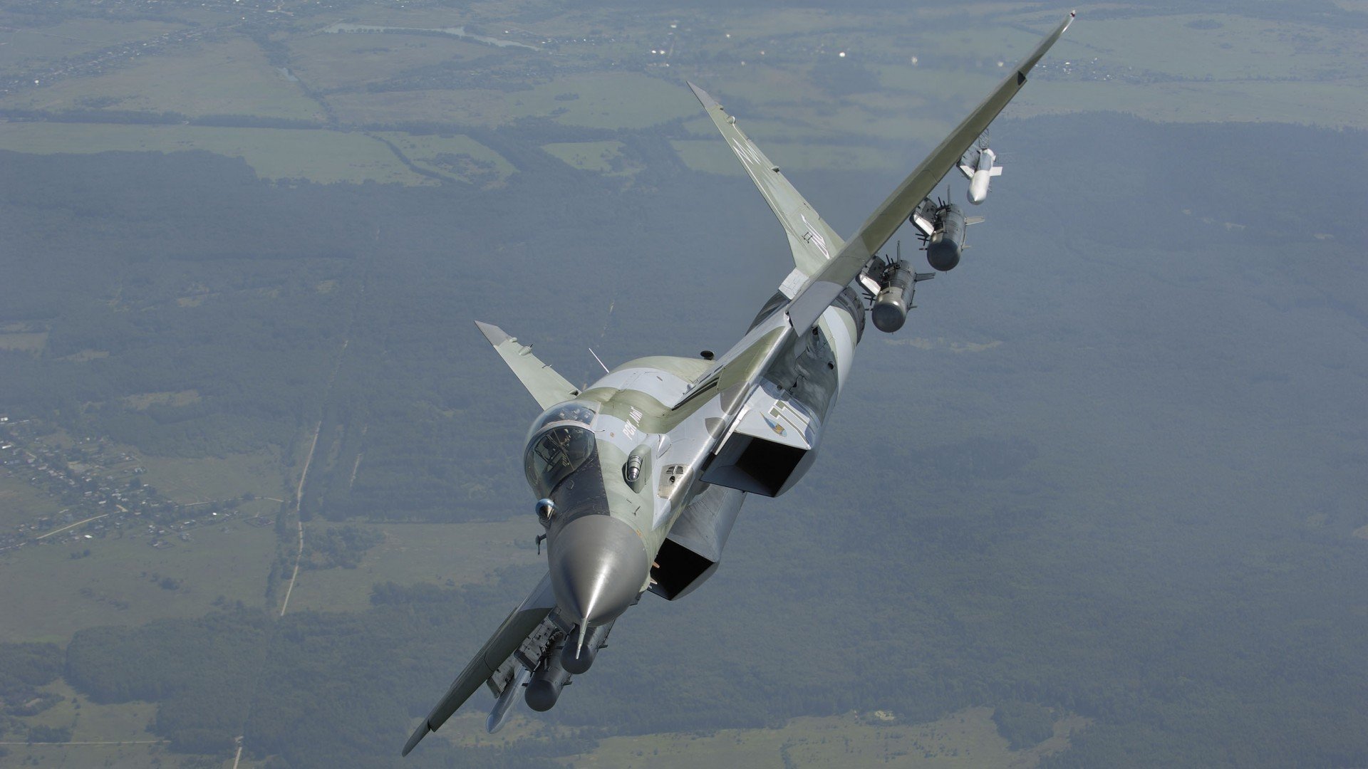 范弗利特攻防两端统治全场,76人死战告捷力擒火箭