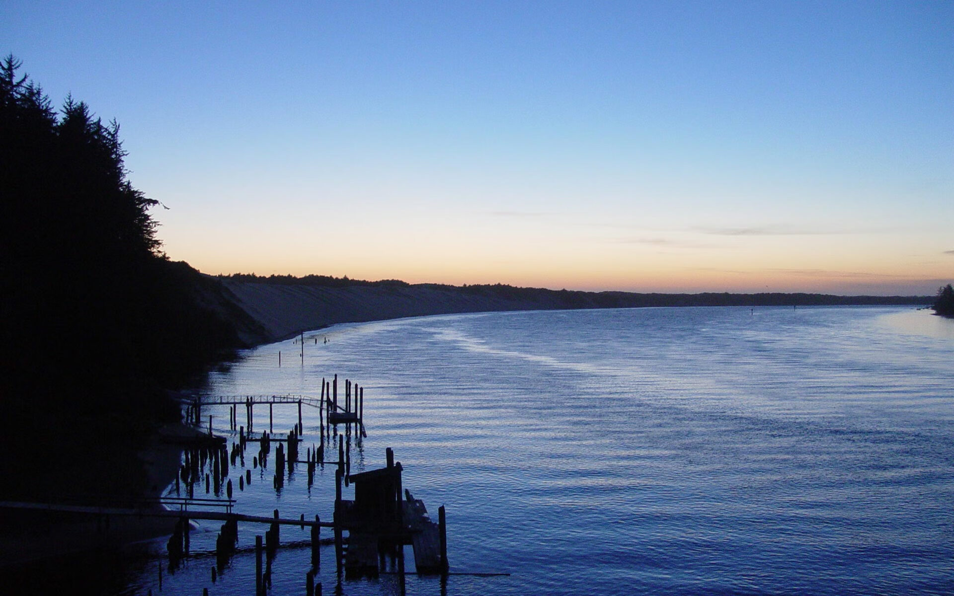 开云APP-黄蜂振翅，老爵士败退，德甲争冠战焦点战全纪实